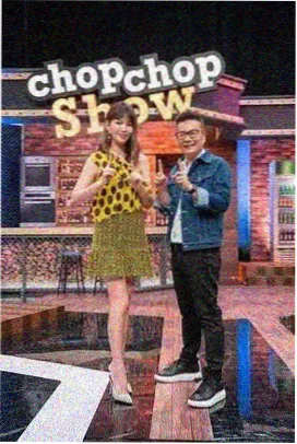 挠脚心挑战坚持十秒不笑